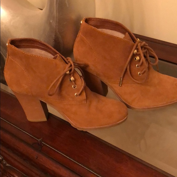 Micheal Micheal Kors shoes - Picture 4 of 8